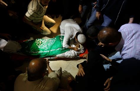 Israeli Strikes In Gaza Kill 4 Hamas Militants The New York Times