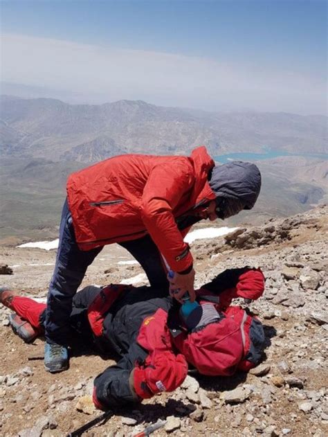 آخرهفته شلوغ در حوادث کوهستان از امداد رسانی تا انتقال پیکر کوهنورد