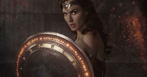 Snyder Cut New Look At Wonder Woman The Flash Ahead Of Trailer Cosmic Book News