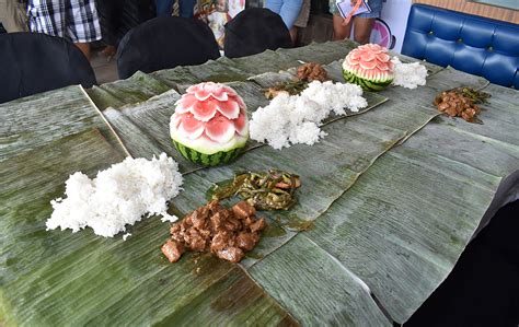 Hands On Kamayan Lunch Held To Introduce Filipino Food