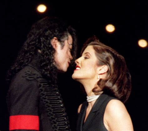 Lisa Marie Presley E Michael Jackson Relembre O Casamento Tv And Famosos Gshow