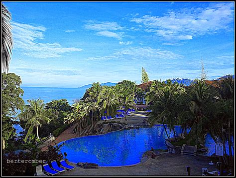 Located in kuching, damai beach resort is on a private beach. BERTEROMBER: Sudah sampai sini : Swiss-Garden-Beach Resort ...