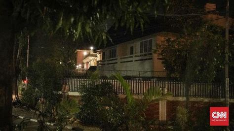 We did not find results for: 7 Rumah Angker di Indonesia dengan Cerita Menyeramkan ...