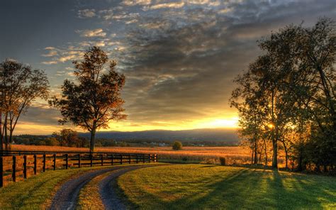Amazing Country Sunset Wallpaper