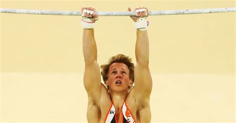 defending champion epke zonderland falls flat on his face during gymnastics final at rio 2016