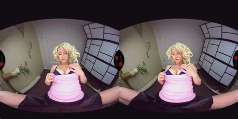 Licky Lex Face Sitting Close Up Of Beautiful Blond Vr