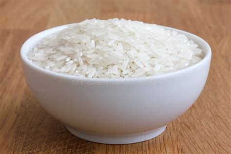 Bowl Of Uncooked White Long Grain Rice Stock Image Image Of Meal