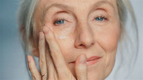 Worst Habits That Age Your Skin Lombardi Institute Of Dermatology Blog