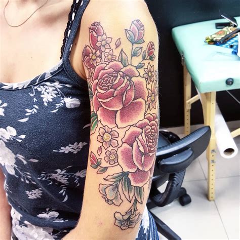 Our next idea is a heart shoulder tattoo. Rose Tattoos on Shoulder | Best Tattoo Ideas Gallery