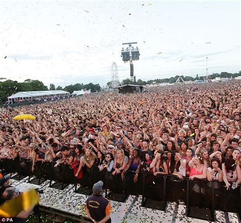 Cher Lloyd Delights Isle Of Wight Fans In Revealing T Shirt While