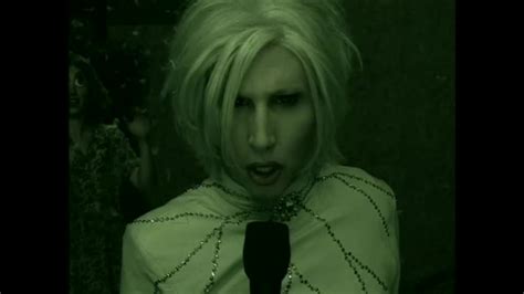 i don t like the drugs but the drugs like me {music video} marilyn manson photo 39309402