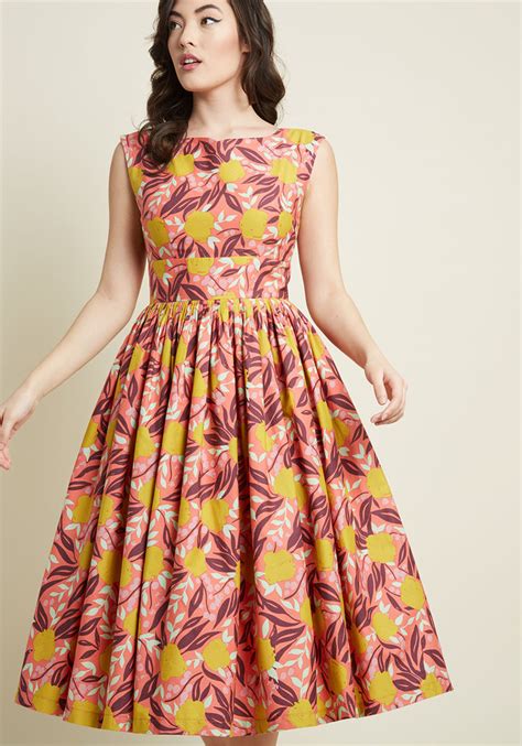 Fabulous Fit And Flare Dress With Pockets In Coral Floral Vintage