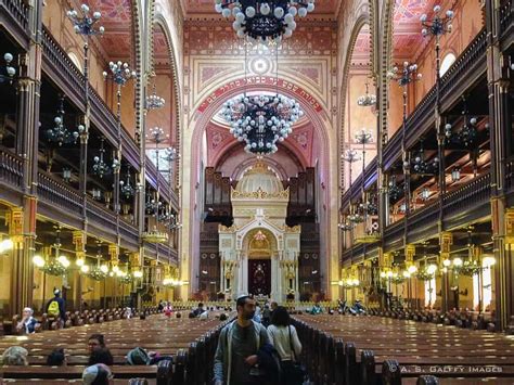 Iconic Buildings Of Budapest The Jewish Synagogue