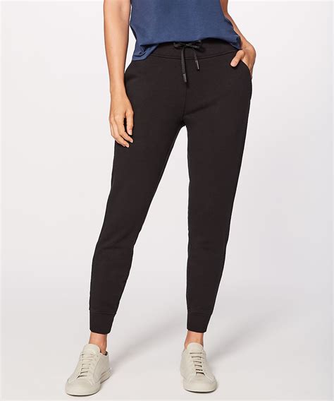 What To Wear With Lululemon Joggers Women