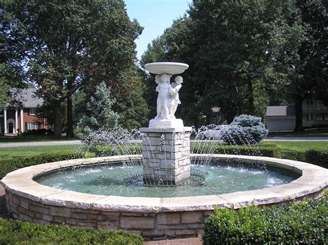 Belinder Circle Fountain