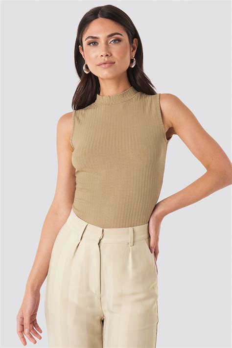 Turtle Neck Sleeveless Top Beżowy Na
