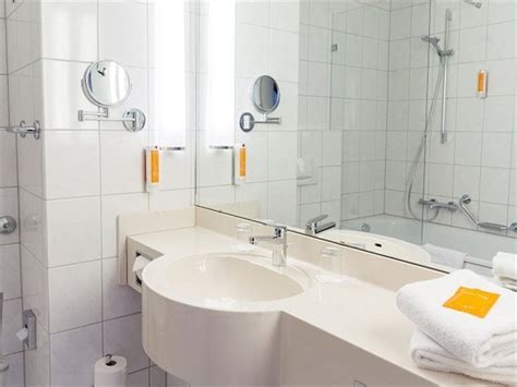 Dann ist das lässige neue vienna house easy im zentrum ihre homebase auf zeit. Vienna House Easy Castrop-Rauxel, Tagungshotel in Castrop ...