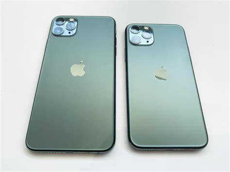 Iphone 11 Pro In Midnight Green Isnt As Ugly As Youve Heard Cnet