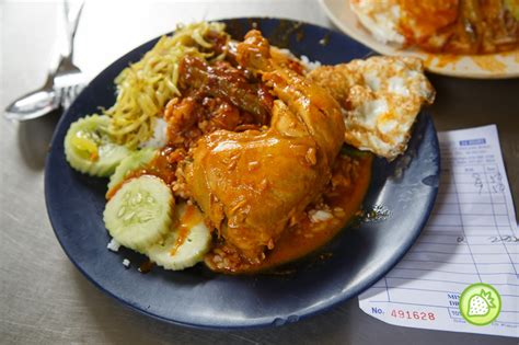 All information (including prices, availability of item on menu and halal status of establishment) are accurate at the time of posting. LINE CLEAR NASI KANDAR @ PENANG ROAD | Malaysian Foodie