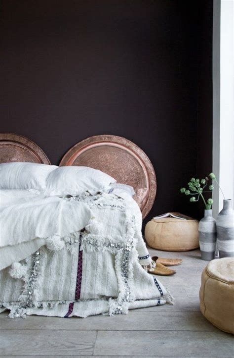 20 Beautiful Black And White Bedrooms Moroccan Inspired Bedroom