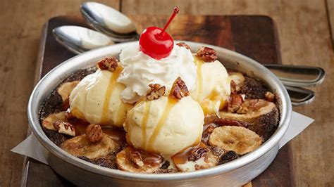 Double Chocolate Banana Split Pizookie Archives Chew Boom