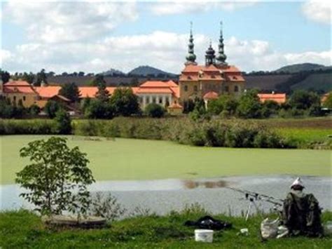 It has about 1,100 inhabitants. Velehrad | Zlin.cz - adresář podnikatelů, firem a institucí