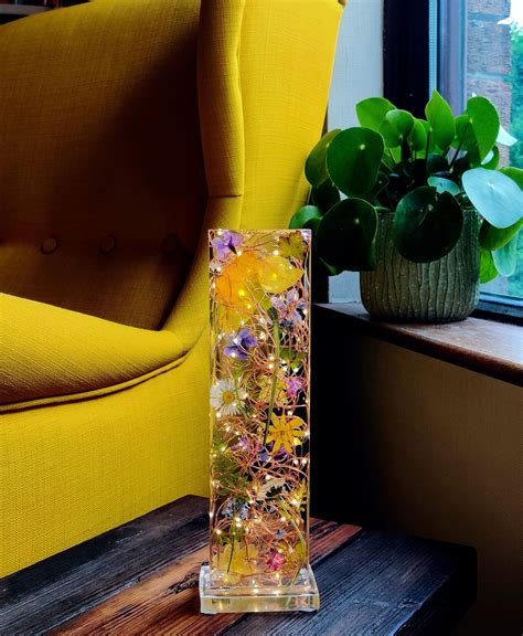 Maybe you would like to learn more about one of these? Flowers and resin light sculpture *One of a kind* | Diy ...