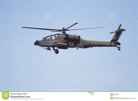 Op deze pagina vindt de vliegtuigen en helikopters van de koninklijke luchtmacht. Apache-Hubschrauber Im Flug Stockfoto - Bild von flug ...