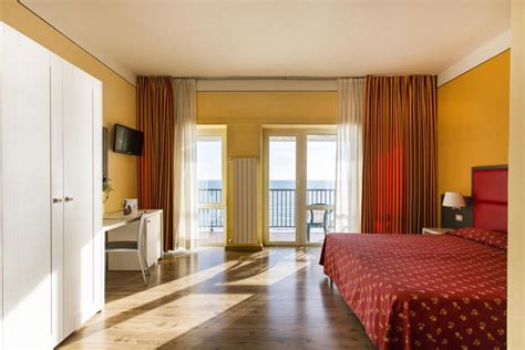 Hotel Villa Margherita 3 Star Hotel In Ladispoli Official Website