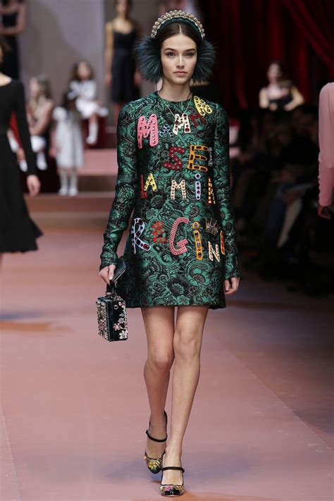 Subito a casa e in tutta sicurezza con ebay! The Dolce & Gabbana Fall 2015 Fashion Show Was All About ...