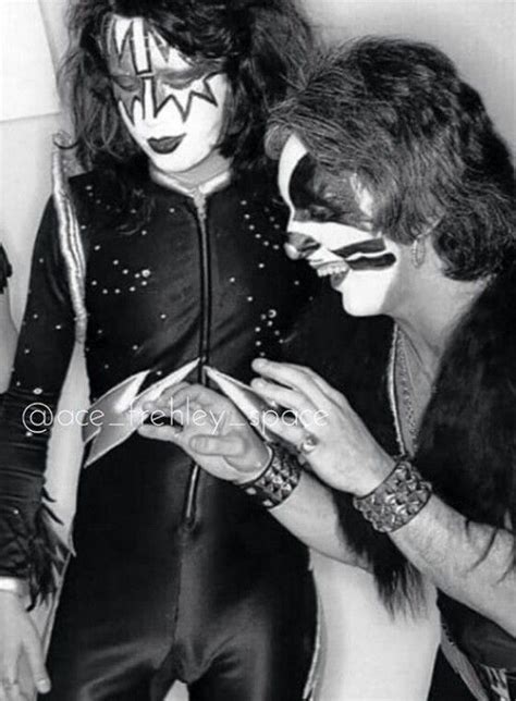 Pin By Tina Webb On Kiss Pictures Peter Criss Ace Frehley Kiss Pictures