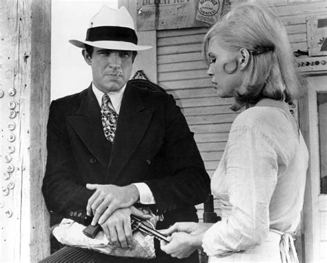 Warren Beatty And Faye Dunaway In Bonnie And Clyde 1967 Faye