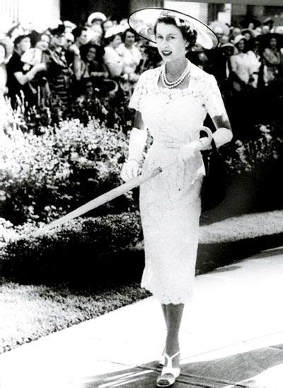 He's the youngest child of queen elizabeth and prince philip, putting him at number 11 in the line of succession. Queen Elizabeth 11 - 1950s Style Icon | Young queen ...
