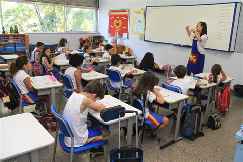 Caderno Educação A Tarefa De Escolher A Escola Jornal O São Gonçalo