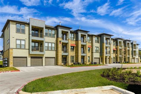 Bsr Acquires Texas Apartment Complex For 516 Million Talk Business