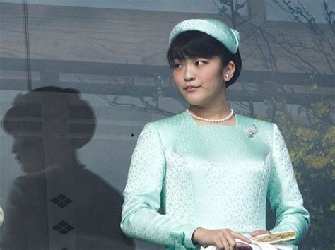 Japans Princess Gives Up Her Title After A Commoner Stole Her Heart