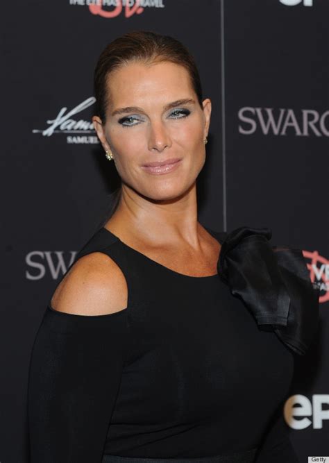 Brooke Shields Has A Spray Tan Disaster At Diana Vreeland Movie