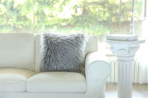 Phantoscope Decorative New Luxury Series Merino Style Grey Fur Throw