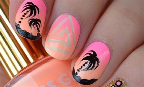 30 Eye-Catching Summer Nail Art Designs | Page 3 of 3 ... Floral nail art designs gives a vibrant feeling.