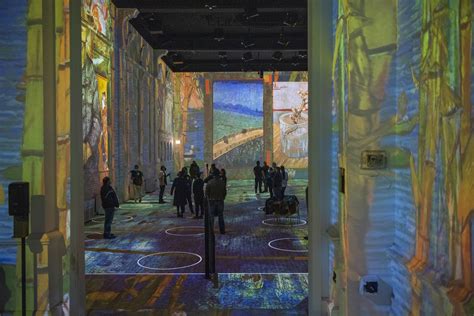 How Immersive Van Gogh Puts You Inside The Paintings
