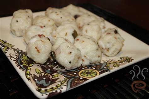 Spicy Ammini Kozhukattai Spicy Steamed Rice Flour Balls