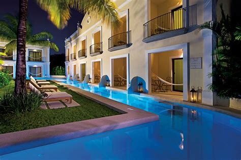 Swim Out Rooms In The Moonlight At Dreams Tulum Are Picture Perfect