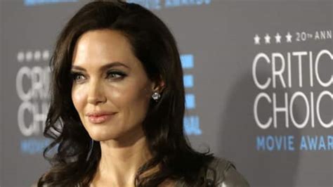 Angelina Jolie Reveals Preventive Cancer Surgery To Remove Ovaries