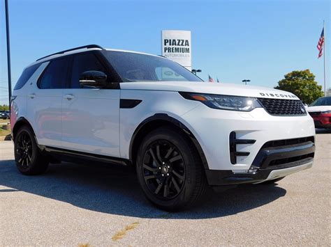 New 2020 Land Rover Discovery Landmark Edition Suv In Wilmington