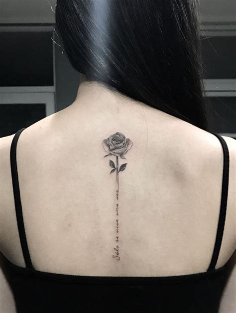 awesome spine rose tattoo © tattoo artist cheri lee 💟💟💟💟💟 tattoo down spine rose tattoo on back