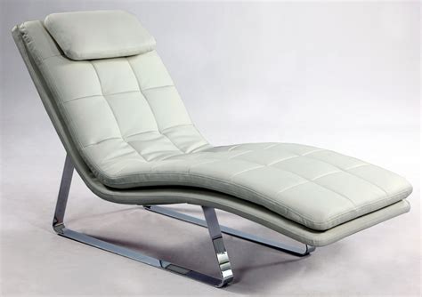 Full Bonded Leather Tufted Chaise Lounge With Chrome Legs In 2020 White Chaise Lounge Tufted