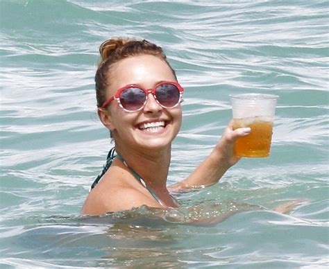 Hayden Panettiere Wearing A Bikini At Hollywood Beach Porn Pictures Xxx Photos Sex Images