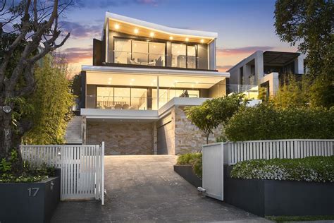 17 Village High Road Vaucluse Nsw 2030 House For Rent Domain