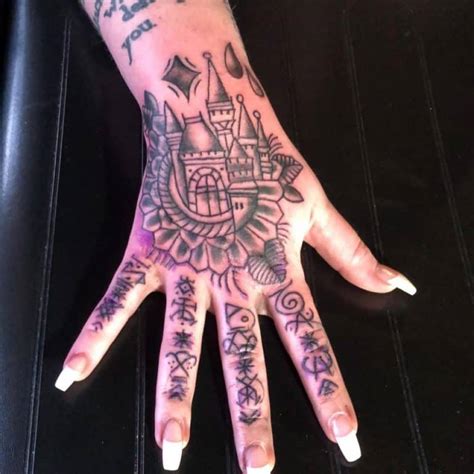 73 Stunning Hand Tattoos For Women 2023 Inspiration Guide