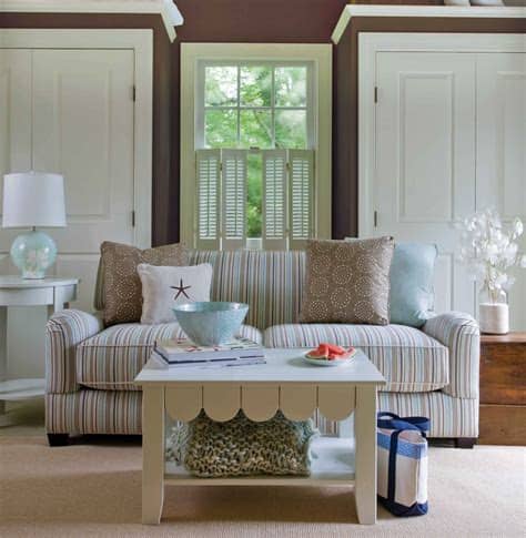 Today's post is dedicated to all things tropical. Tropical Beach House Interior | Simple Home Decoration